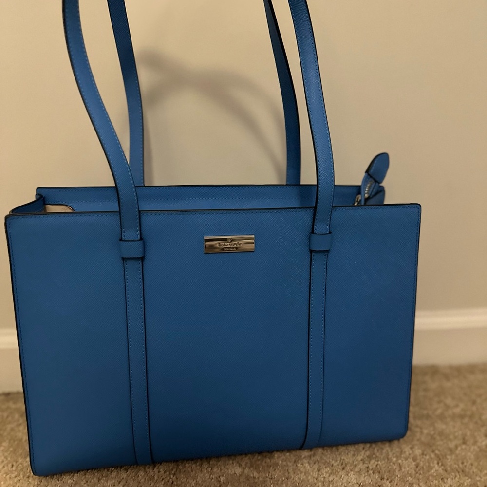 Kate Spade Blue Tote with Floral Wallet - Picture 6 of 14